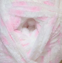 Charger l'image dans la galerie, Flutterby Chunky by James C Brett