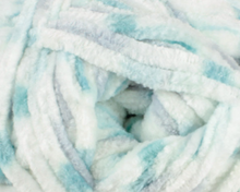 Charger l'image dans la galerie, Flutterby Chunky by James C Brett